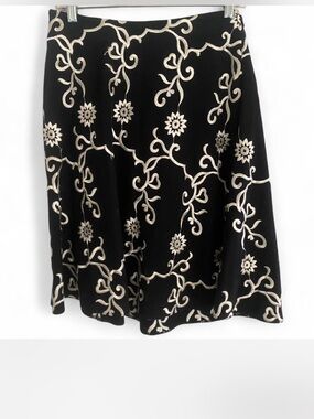 VINTAGE Y2K BETSEY JOHNSON BLACK WHITE FLORAL EMBROIDERY A LINE SKIRT MEDIUM